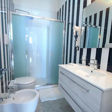 Santacesareatermebb Apartamento *